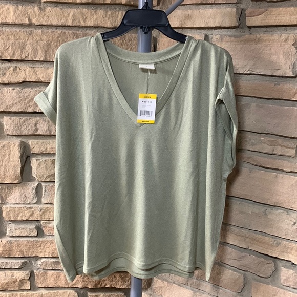 Pull Manches Longues Rue21 Vert - Taille M, 100% Polyester, Occasion Comme Neuf